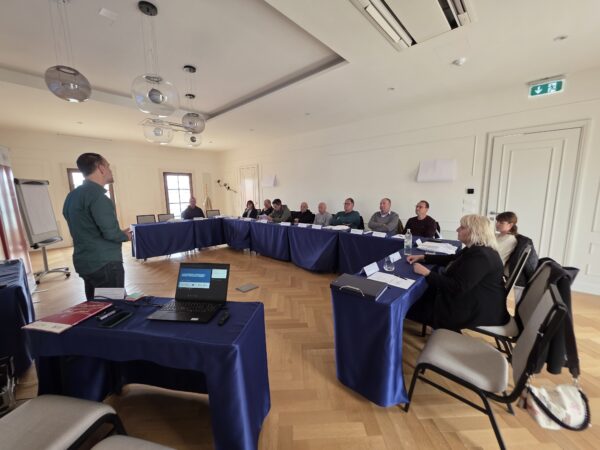 Čovjek je ključ uspjeha u turizmu: edukacija o kolektivnom pregovaranju u turizmu i zelenoj i digitalnoj tranziciji u sektoru turizma,  Šibenik, Hotel Jure, 13. – 15. travnja 2026.